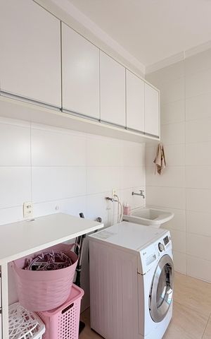 Casa de condomínio à venda com 340m², 3 quartos e 4 vagasÁrea de Serviço