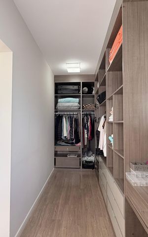 Casa de condomínio à venda com 340m², 3 quartos e 4 vagasSuíte 2