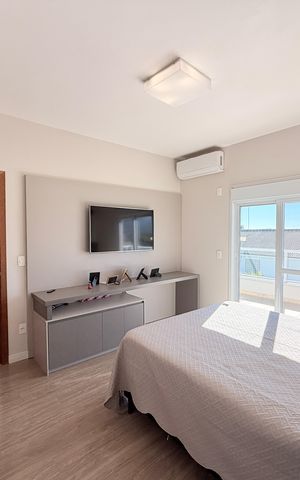 Casa de condomínio à venda com 340m², 3 quartos e 4 vagasSuíte 2