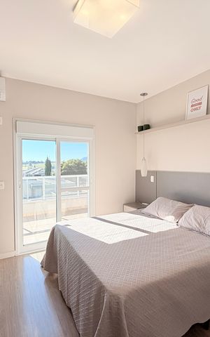 Casa de condomínio à venda com 340m², 3 quartos e 4 vagasSuíte 2