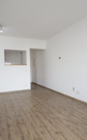 Apartamento à venda com 75m², 2 quartos e 1 vagaSala