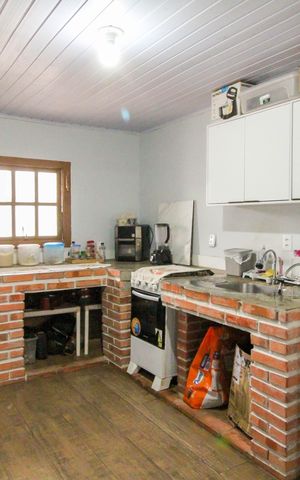 Casa à venda com 200m², 3 quartos e 1 vaga Casa à venda com 200m², 3 quartos e 1 vagaCozinha