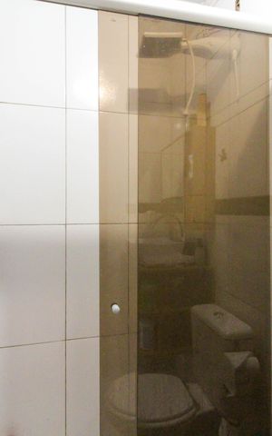 Casa à venda com 200m², 3 quartos e 1 vaga Casa à venda com 200m², 3 quartos e 1 vagaBanheiro da Suíte