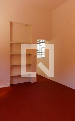 Casa à venda com 820m², 1 quarto e 1 vaga Casa à venda com 820m², 1 quarto e 1 vagaQuarto