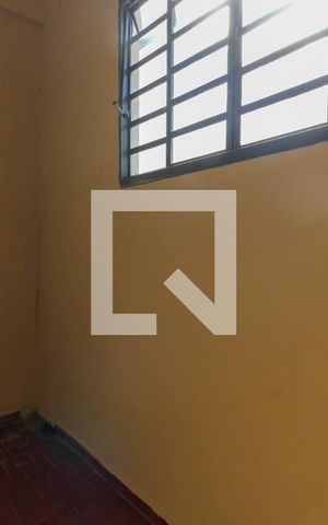 Casa à venda com 820m², 1 quarto e 1 vaga Casa à venda com 820m², 1 quarto e 1 vagaÁrea de serviço