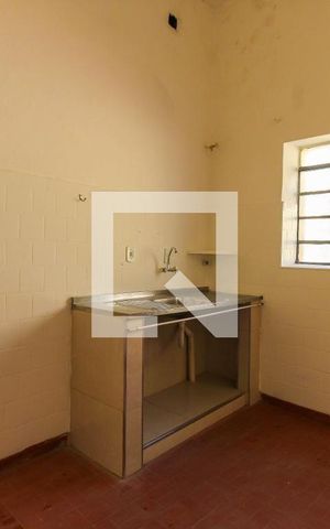 Casa à venda com 820m², 1 quarto e 1 vaga Casa à venda com 820m², 1 quarto e 1 vagaCozinha