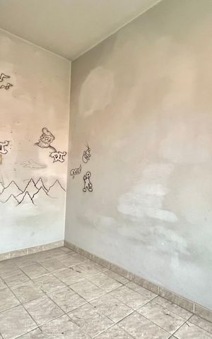 Casa à venda com 574m², 4 quartos e 4 vagas Casa à venda com 574m², 4 quartos e 4 vagasQuarto 3
