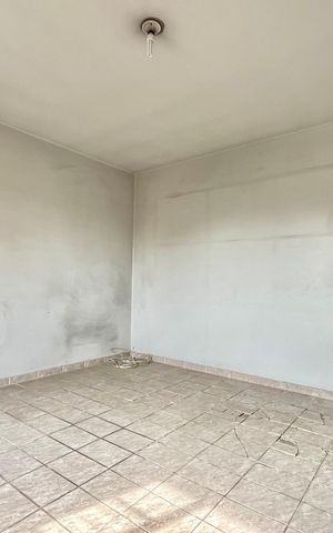 Casa à venda com 574m², 4 quartos e 4 vagas Casa à venda com 574m², 4 quartos e 4 vagasQuarto 1