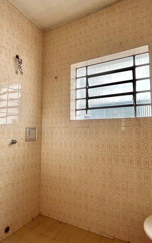 Casa à venda com 574m², 4 quartos e 4 vagas Casa à venda com 574m², 4 quartos e 4 vagasBanheiro
