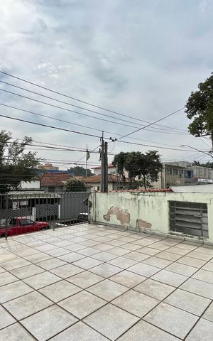 Casa à venda com 574m², 4 quartos e 4 vagas Casa à venda com 574m², 4 quartos e 4 vagasÁrea externa