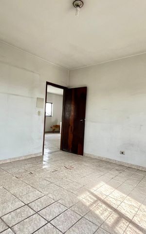 Casa à venda com 574m², 4 quartos e 4 vagas Casa à venda com 574m², 4 quartos e 4 vagasQuarto 1