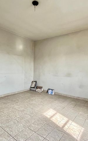 Casa à venda com 574m², 4 quartos e 4 vagas Casa à venda com 574m², 4 quartos e 4 vagasQuarto 2