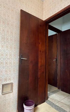 Casa à venda com 574m², 4 quartos e 4 vagas Casa à venda com 574m², 4 quartos e 4 vagasBanheiro