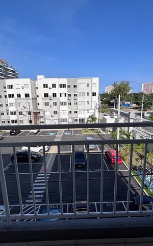 Apartamento à venda com 57m², 3 quartos e 1 vaga Apartamento à venda com 57m², 3 quartos e 1 vagaVaranda