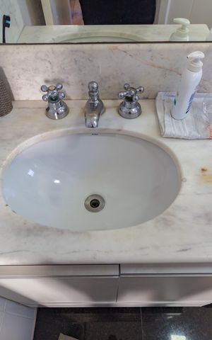 Apartamento à venda com 124m², 3 quartos e 3 vagas Apartamento à venda com 124m², 3 quartos e 3 vagasDetalhe Banheiro - Suíte 3