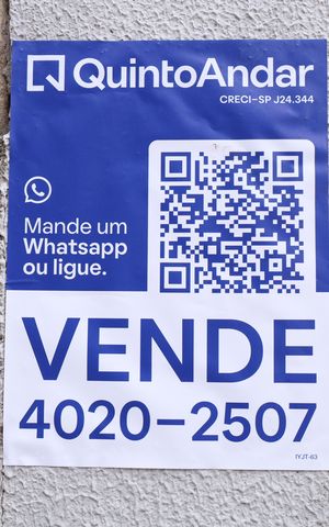 Apartamento à venda com 42m², 2 quartos e 1 vagaPlaca instalada na fachada do condomínio - Código da placa: IYJT-63