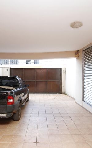 Casa à venda com 450m², 4 quartos e 4 vagasGaragem