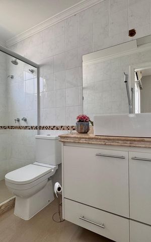 Casa de condomínio à venda com 310m², 4 quartos e 3 vagas Casa de condomínio à venda com 310m², 4 quartos e 3 vagasSuite 4 - Banheiro