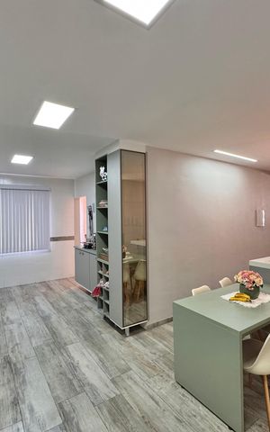 Casa de condomínio à venda com 310m², 4 quartos e 3 vagas Casa de condomínio à venda com 310m², 4 quartos e 3 vagasCozinha