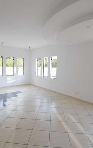 Casa de condomínio para alugar com 363m², 5 quartos e 6 vagas Casa de condomínio para alugar com 363m², 5 quartos e 6 vagasSala