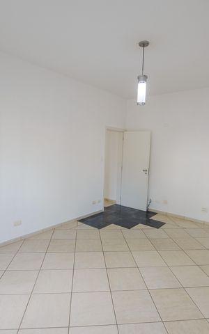 Casa de condomínio para alugar com 363m², 5 quartos e 6 vagas Casa de condomínio para alugar com 363m², 5 quartos e 6 vagasSala de TV