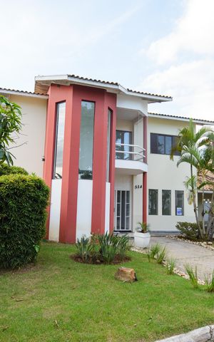 Casa de condomínio para alugar com 363m², 5 quartos e 6 vagas Casa de condomínio para alugar com 363m², 5 quartos e 6 vagasFachada da Casa