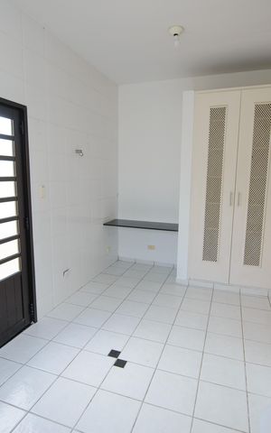 Casa de condomínio para alugar com 363m², 5 quartos e 6 vagas Casa de condomínio para alugar com 363m², 5 quartos e 6 vagasÁrea de Serviço