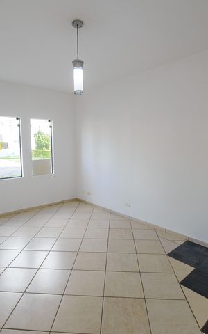 Casa de condomínio para alugar com 363m², 5 quartos e 6 vagas Casa de condomínio para alugar com 363m², 5 quartos e 6 vagasSala de TV