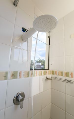 Casa de condomínio para alugar com 363m², 5 quartos e 6 vagas Casa de condomínio para alugar com 363m², 5 quartos e 6 vagasBanheiro Social