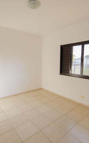 Casa de condomínio para alugar com 363m², 5 quartos e 6 vagas Casa de condomínio para alugar com 363m², 5 quartos e 6 vagasQuarto 3