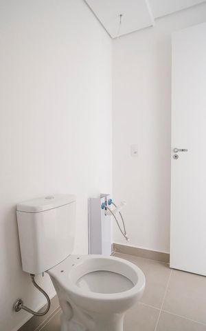 Apartamento à venda com 69m², 2 quartos e 2 vagasBanheiro social