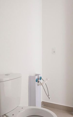 Apartamento à venda com 69m², 2 quartos e 2 vagasBanheiro social