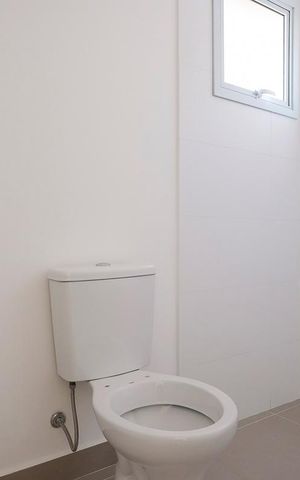 Apartamento à venda com 69m², 2 quartos e 2 vagasBanheiro da suíte