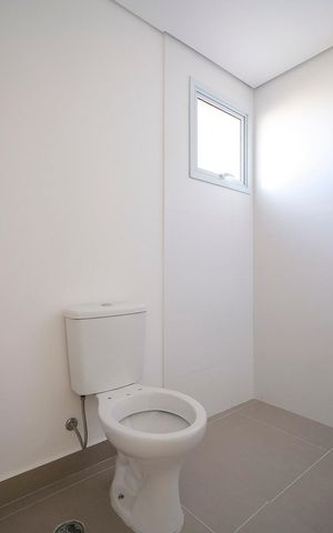 Apartamento à venda com 69m², 2 quartos e 2 vagasBanheiro da suíte