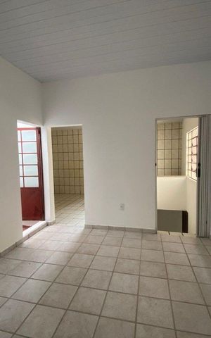 Casa para alugar com 82m², 2 quartos e 1 vaga Casa para alugar com 82m², 2 quartos e 1 vagaSala/cozinha