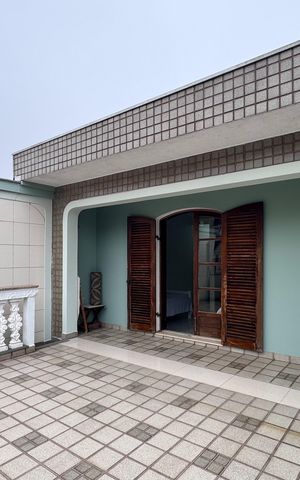 Casa à venda com 276m², 3 quartos e 2 vagas Casa à venda com 276m², 3 quartos e 2 vagasSacada - Suíte