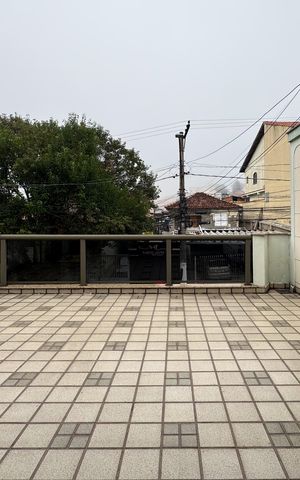 Casa à venda com 276m², 3 quartos e 2 vagas Casa à venda com 276m², 3 quartos e 2 vagasSacada - Suíte