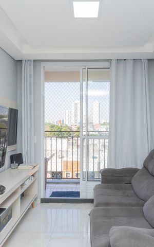 Apartamento à venda com 37m², 2 quartos e 2 vagasSala