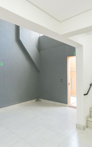 Apartamento à venda com 49m², 2 quartos e 1 vaga Apartamento à venda com 49m², 2 quartos e 1 vagaHall de Entrada