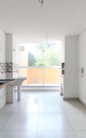 Apartamento à venda com 49m², 2 quartos e 1 vaga Apartamento à venda com 49m², 2 quartos e 1 vagaSala - Cozinha