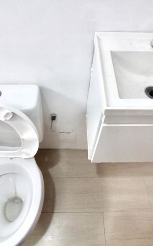 Casa para alugar com 150m², 3 quartos e 2 vagas Casa para alugar com 150m², 3 quartos e 2 vagasBanheiro 2