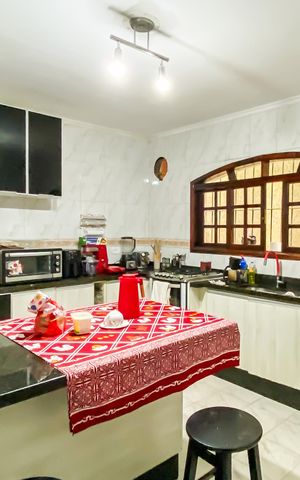 Casa para alugar com 150m², 4 quartos e 2 vagas