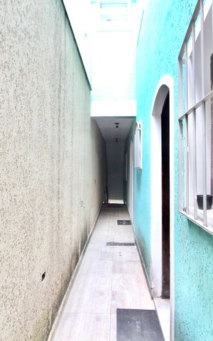 Casa para alugar com 150m², 2 quartos e 1 vaga Casa para alugar com 150m², 2 quartos e 1 vagaCorredor