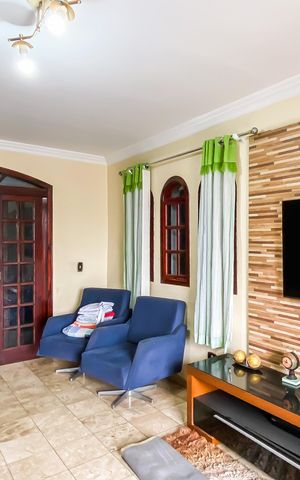 Casa para alugar com 150m², 4 quartos e 2 vagas