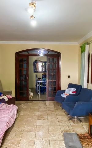Casa para alugar com 150m², 4 quartos e 2 vagas