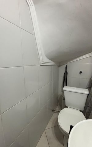Casa à venda com 105m², 2 quartos e 2 vagasLavabo