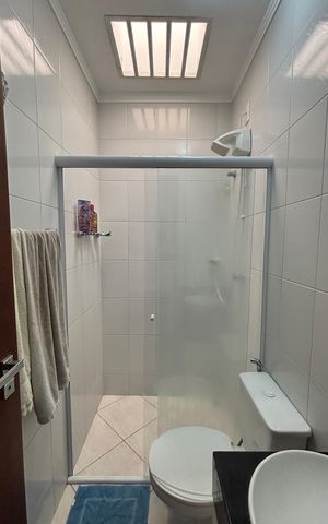 Casa à venda com 105m², 2 quartos e 2 vagasBanheiro