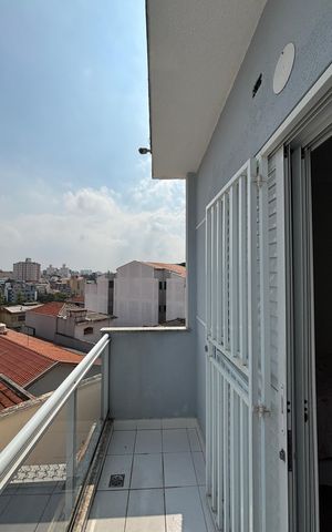 Casa à venda com 105m², 2 quartos e 2 vagasQuarto Varanda