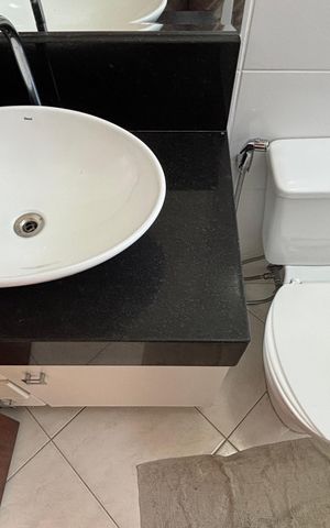 Casa à venda com 105m², 2 quartos e 2 vagasBanheiro da Suíte