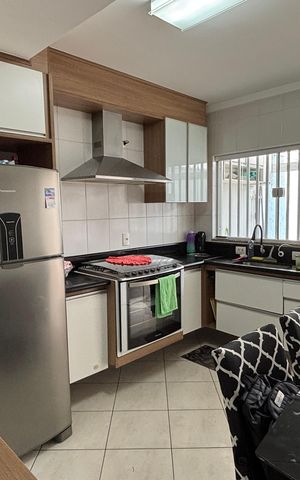Casa à venda com 105m², 2 quartos e 2 vagasCozinha